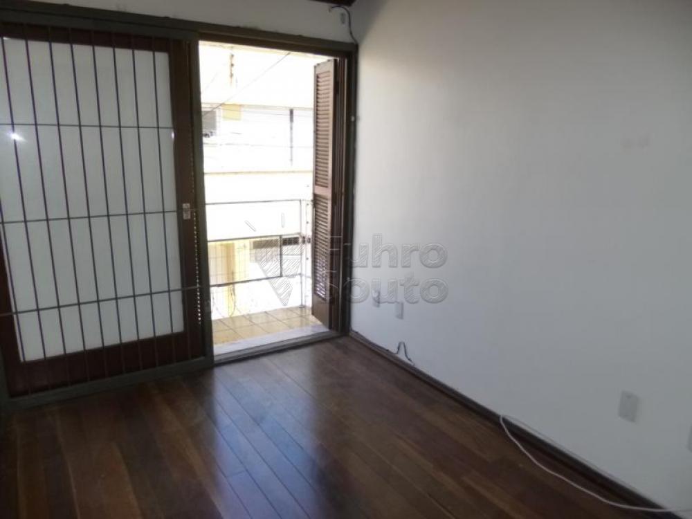 Comprar Casa / Padrão em Pelotas R$ 450.000,00 - Foto 6 Comprar Casa / Padrão em Pelotas R$ 450.000,00 - Foto 6