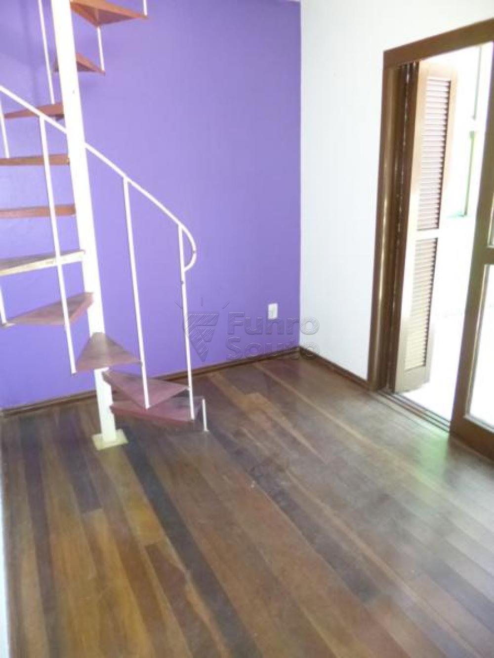 Comprar Casa / Padrão em Pelotas R$ 450.000,00 - Foto 8 Comprar Casa / Padrão em Pelotas R$ 450.000,00 - Foto 8