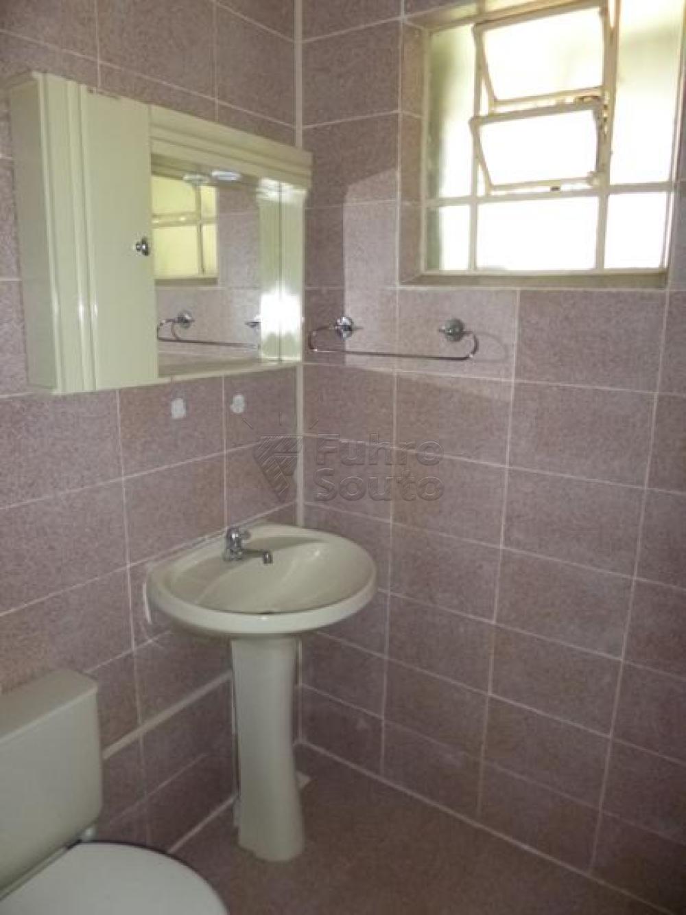 Comprar Casa / Padrão em Pelotas R$ 450.000,00 - Foto 15 Comprar Casa / Padrão em Pelotas R$ 450.000,00 - Foto 15