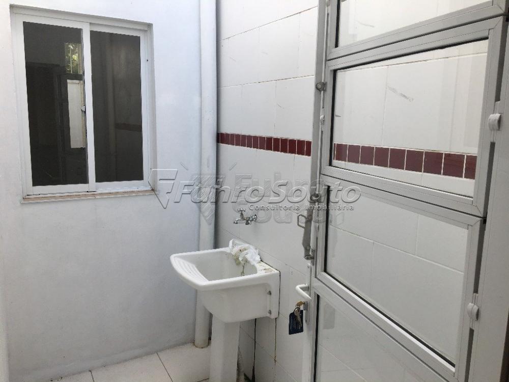 Alugar Casa / Padrão em Pelotas R$ 1.000,00 - Foto 13