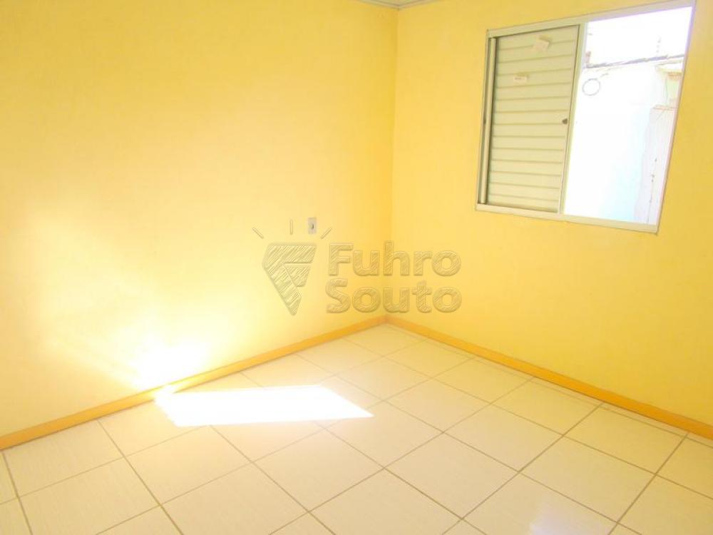 Alugar Casa / Padrão em Pelotas R$ 550,00 - Foto 3 Alugar Casa / Padrão em Pelotas R$ 550,00 - Foto 3