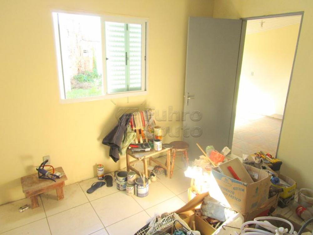 Alugar Casa / Padrão em Pelotas R$ 550,00 - Foto 3 Alugar Casa / Padrão em Pelotas R$ 550,00 - Foto 3