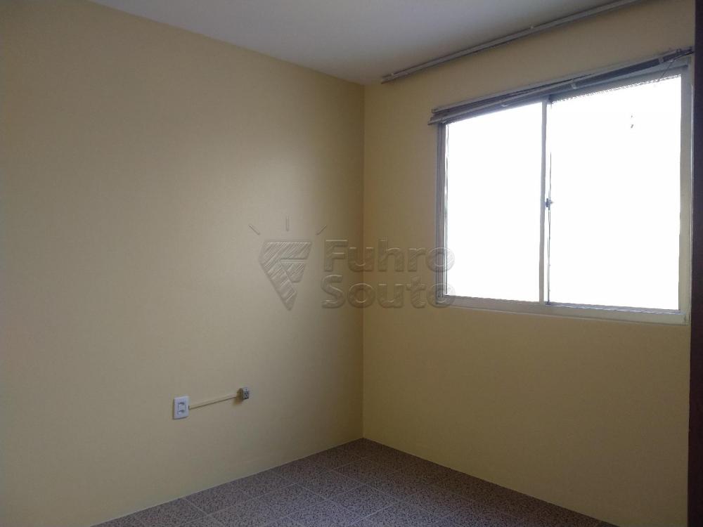 Alugar Apartamento / Padrão em Pelotas R$ 2.000,00 - Foto 9