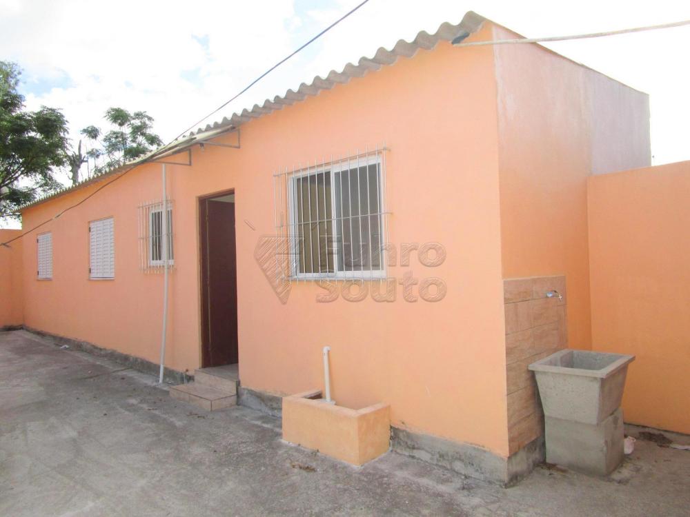 Alugar Casa / Padrão em Pelotas R$ 800,00 - Foto 1 Alugar Casa / Padrão em Pelotas R$ 800,00 - Foto 1