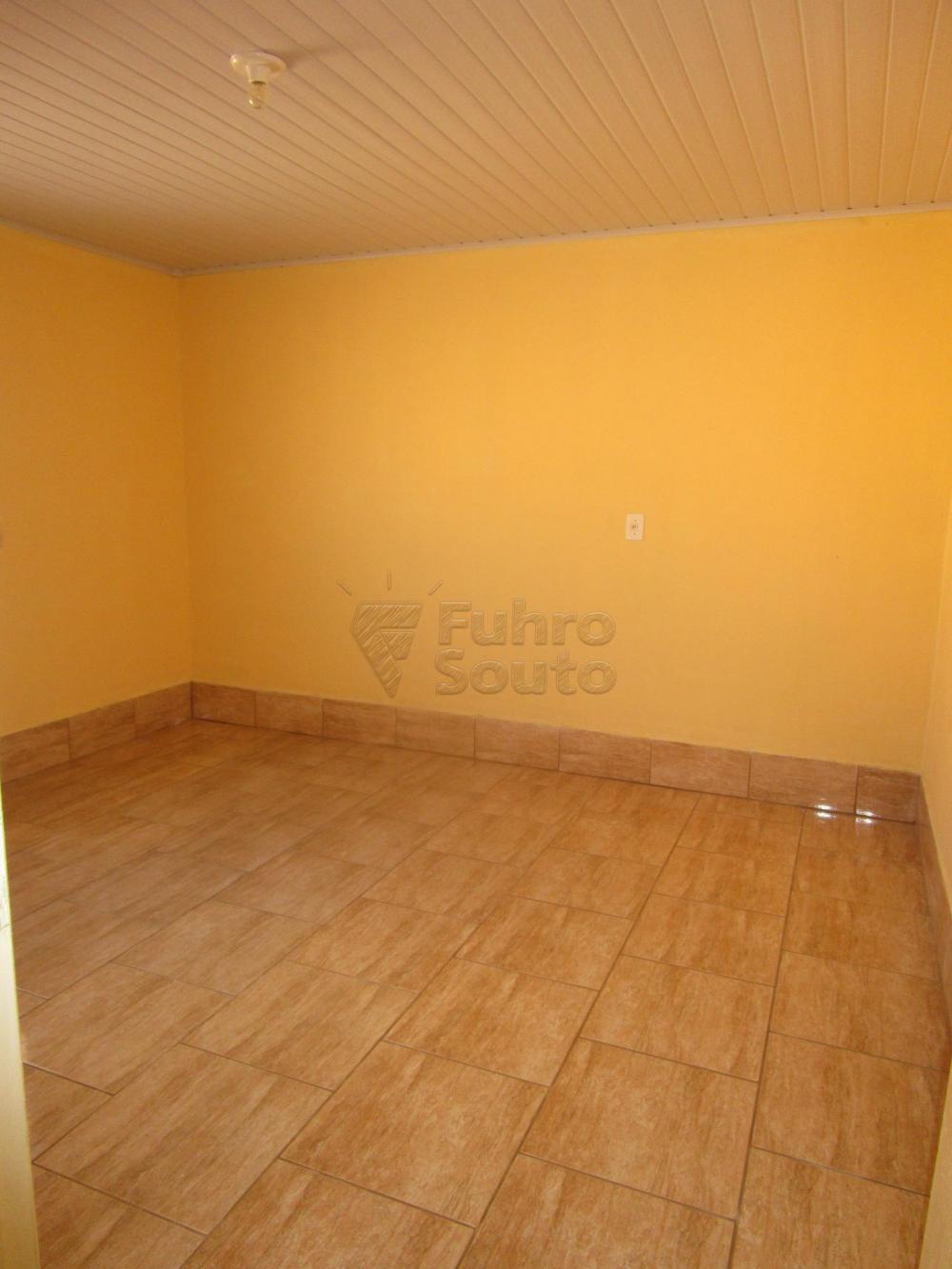 Alugar Casa / Padrão em Pelotas R$ 800,00 - Foto 2 Alugar Casa / Padrão em Pelotas R$ 800,00 - Foto 2