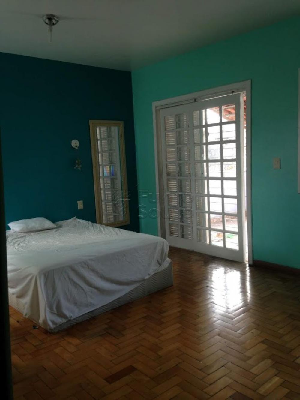 Comprar Casa / Padrão em Pelotas R$ 398.000,00 - Foto 5 Comprar Casa / Padrão em Pelotas R$ 398.000,00 - Foto 5