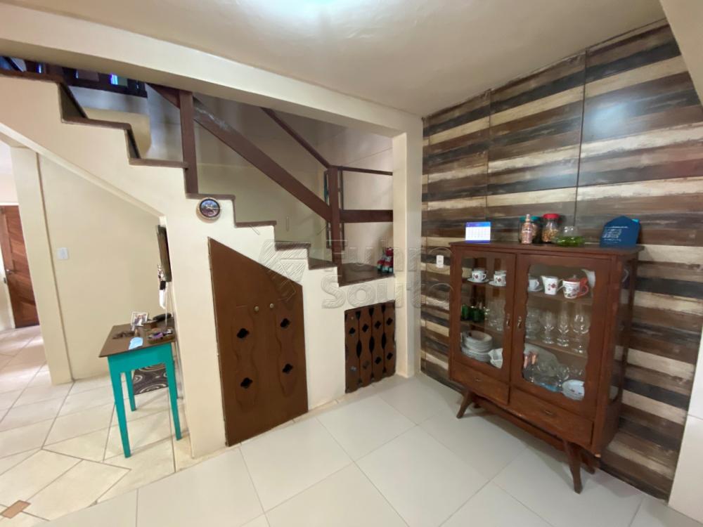 Comprar Casa / Padrão em Pelotas R$ 349.000,00 - Foto 3 Comprar Casa / Padrão em Pelotas R$ 349.000,00 - Foto 3