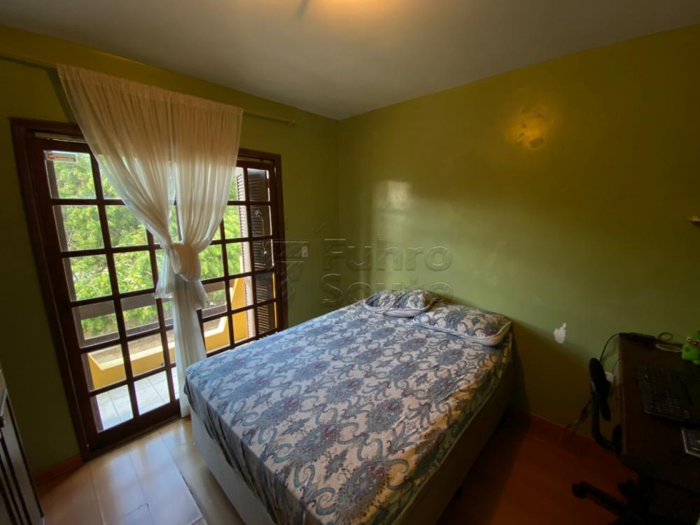 Comprar Casa / Padrão em Pelotas R$ 349.000,00 - Foto 8 Comprar Casa / Padrão em Pelotas R$ 349.000,00 - Foto 8