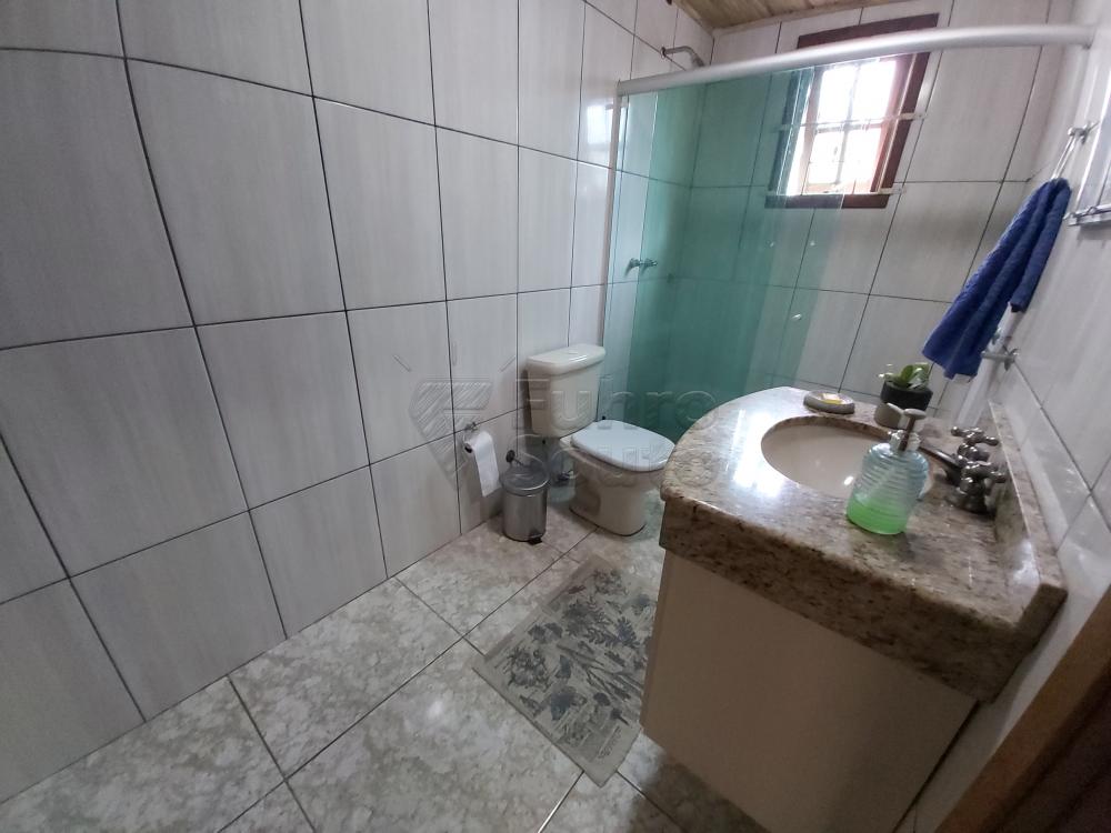 Comprar Casa / Padrão em Pelotas R$ 530.000,00 - Foto 8 Comprar Casa / Padrão em Pelotas R$ 530.000,00 - Foto 8