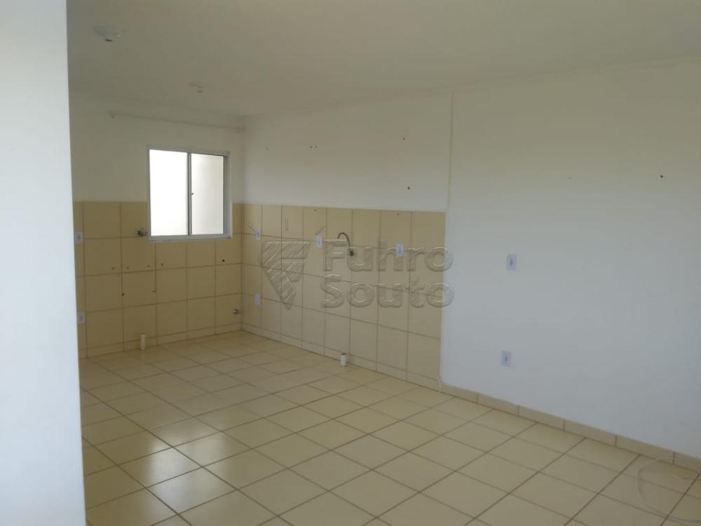 Comprar Apartamento / Padrão em Pelotas R$ 95.000,00 - Foto 8