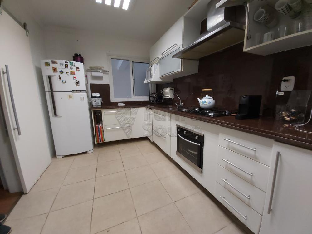 Comprar Casa / Condomínio em Pelotas R$ 680.000,00 - Foto 6