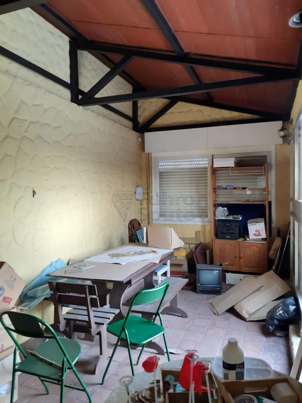 Comprar Casa / Padrão em Pelotas R$ 500.000,00 - Foto 5 Comprar Casa / Padrão em Pelotas R$ 500.000,00 - Foto 5