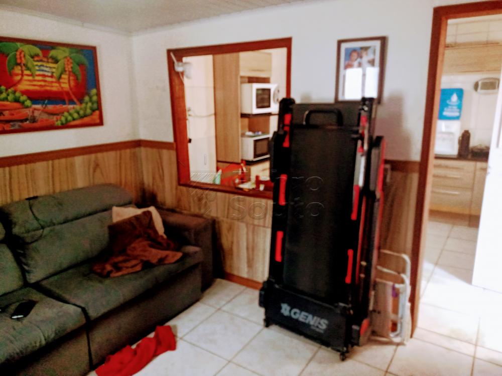 Comprar Casa / Padrão em Pelotas R$ 170.000,00 - Foto 1 Comprar Casa / Padrão em Pelotas R$ 170.000,00 - Foto 1