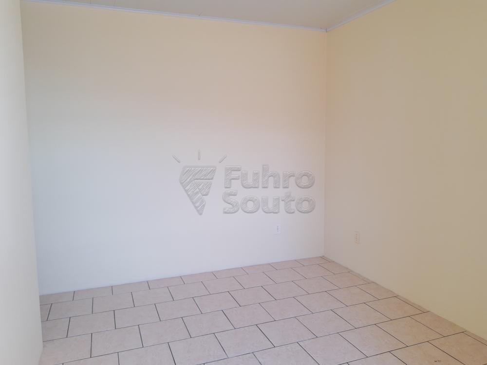 Alugar Apartamento / Fora de Condomínio em Pelotas R$ 700,00 - Foto 2 Alugar Apartamento / Fora de Condomínio em Pelotas R$ 700,00 - Foto 2