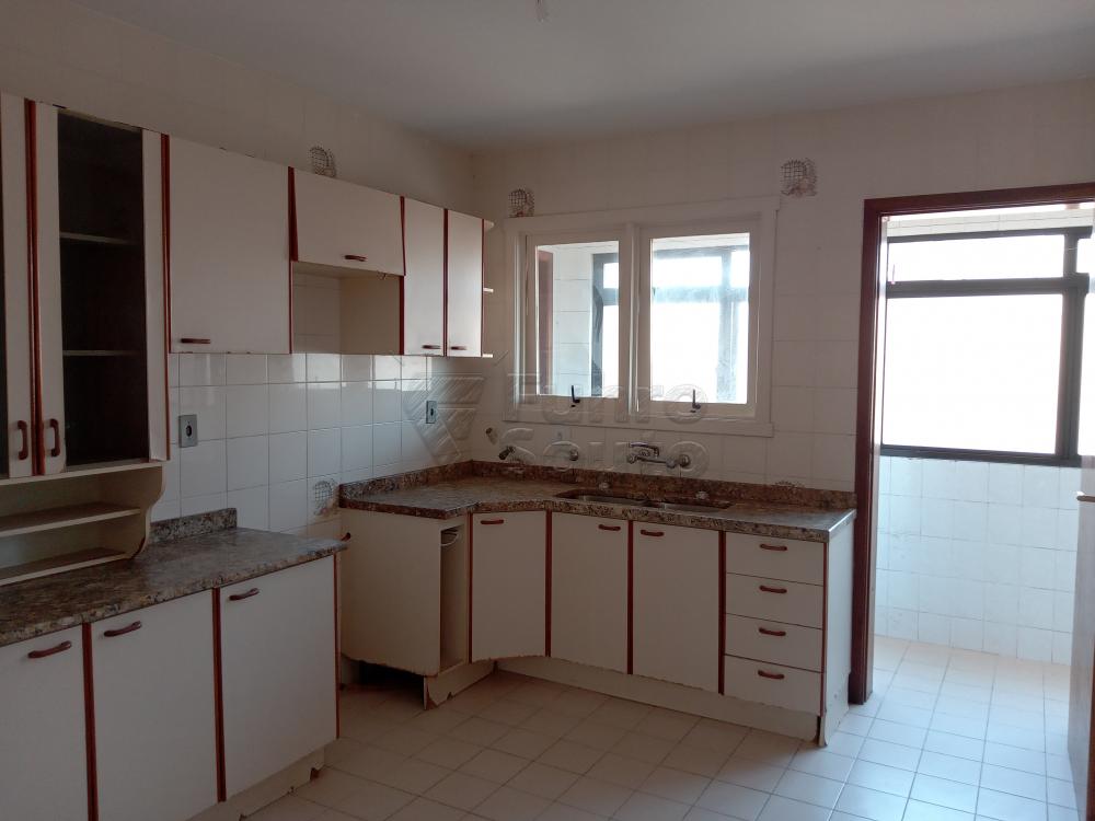 Alugar Apartamento / Padrão em Pelotas R$ 2.100,00 - Foto 6