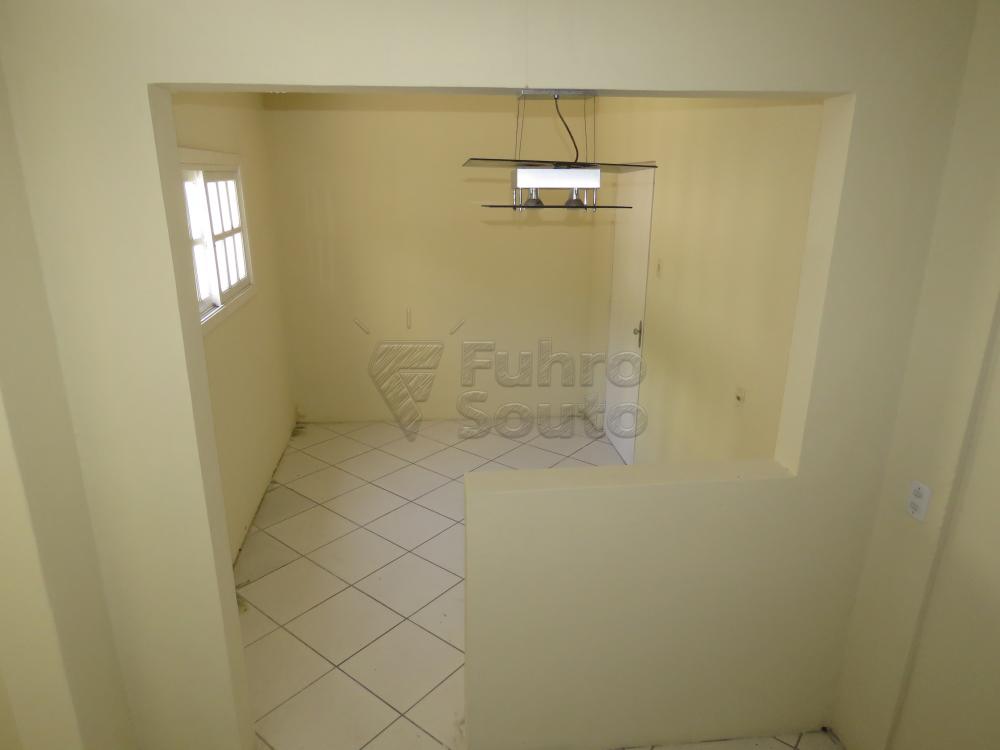 Alugar Comercial / Casa em Pelotas R$ 1.650,00 - Foto 17
