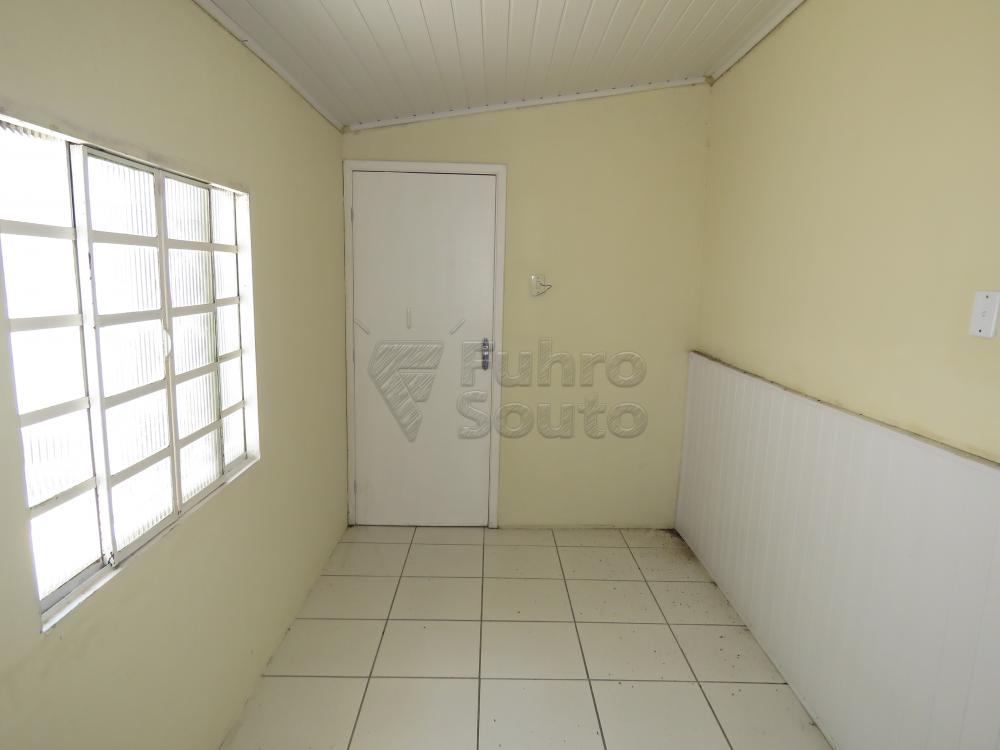 Alugar Comercial / Casa em Pelotas R$ 1.650,00 - Foto 20