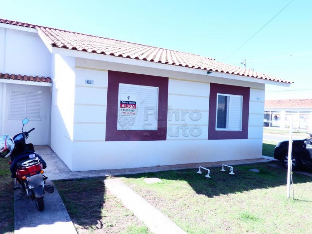 Fachada Alugar Casa / Condomínio em Pelotas R$ 900,00 - Foto 1