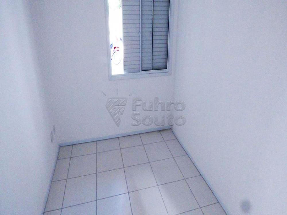 Suíte 2 Alugar Casa / Condomínio em Pelotas R$ 900,00 - Foto 4