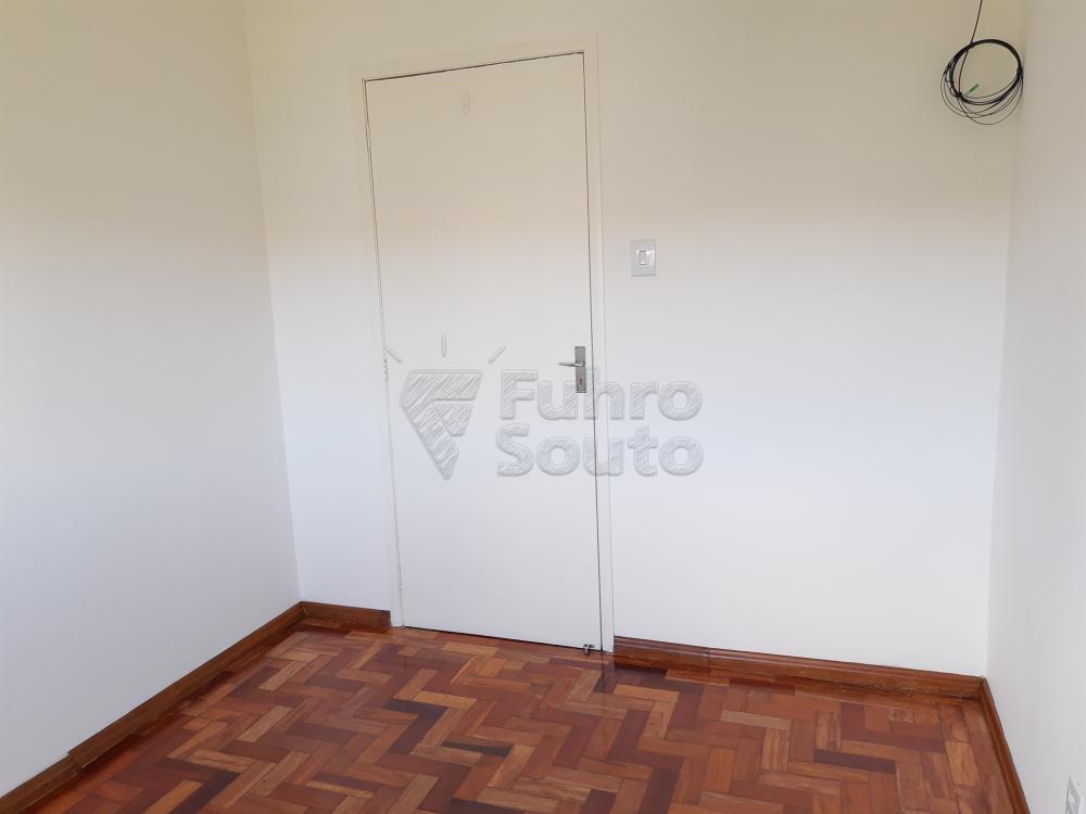 DORMITORIO 1 Alugar Apartamento / Padrão em Pelotas R$ 1.000,00 - Foto 6