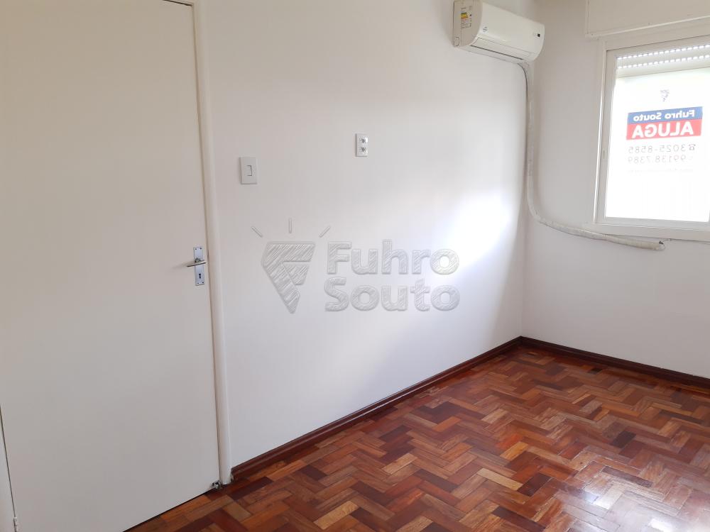 DORMITORIO 2 Alugar Apartamento / Padrão em Pelotas R$ 1.000,00 - Foto 10
