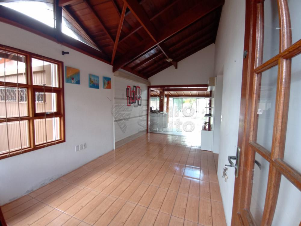 Comprar Casa / Padrão em Pelotas R$ 320.000,00 - Foto 2 Comprar Casa / Padrão em Pelotas R$ 320.000,00 - Foto 2