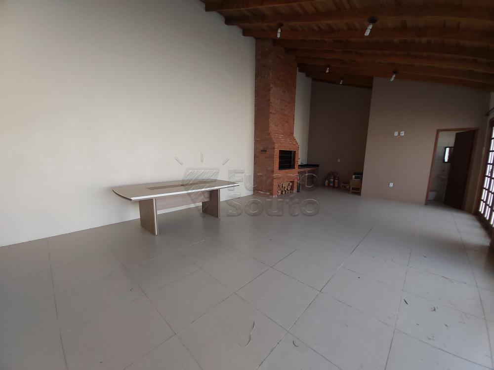Comprar Casa / Padrão em Pelotas R$ 490.000,00 - Foto 12 Comprar Casa / Padrão em Pelotas R$ 490.000,00 - Foto 12