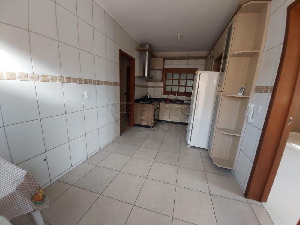 Comprar Casa / Padrão em Pelotas R$ 490.000,00 - Foto 7 Comprar Casa / Padrão em Pelotas R$ 490.000,00 - Foto 7
