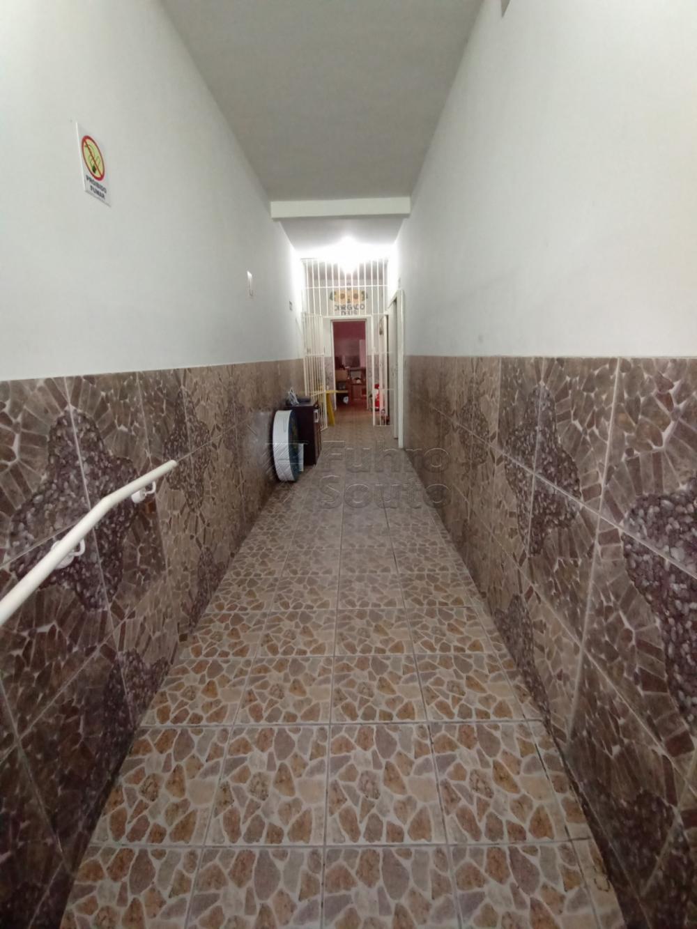 Comprar Comercial / Casa em Pelotas R$ 850.000,00 - Foto 8 Comprar Comercial / Casa em Pelotas R$ 850.000,00 - Foto 8