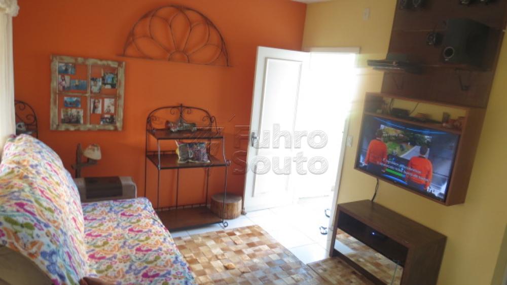 Comprar Casa / Condomínio em Pelotas R$ 430.000,00 - Foto 2 Comprar Casa / Condomínio em Pelotas R$ 430.000,00 - Foto 2