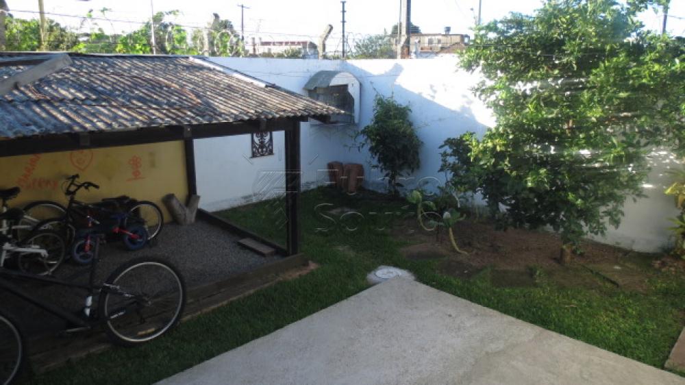 Comprar Casa / Condomínio em Pelotas R$ 430.000,00 - Foto 16 Comprar Casa / Condomínio em Pelotas R$ 430.000,00 - Foto 16