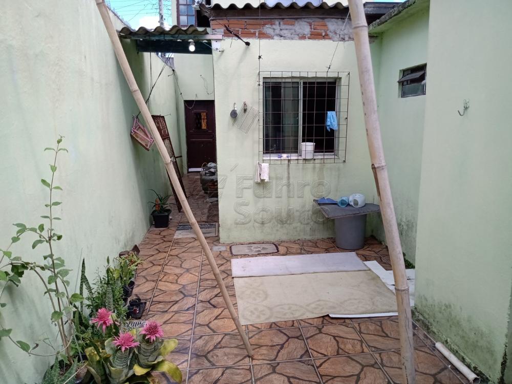 Comprar Casa / Padrão em Pelotas R$ 230.000,00 - Foto 9