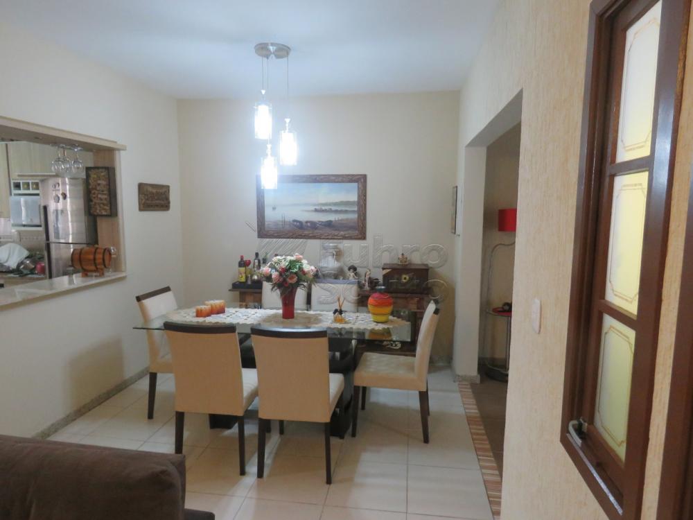 Comprar Casa / Padrão em Pelotas R$ 480.000,00 - Foto 8 Comprar Casa / Padrão em Pelotas R$ 480.000,00 - Foto 8