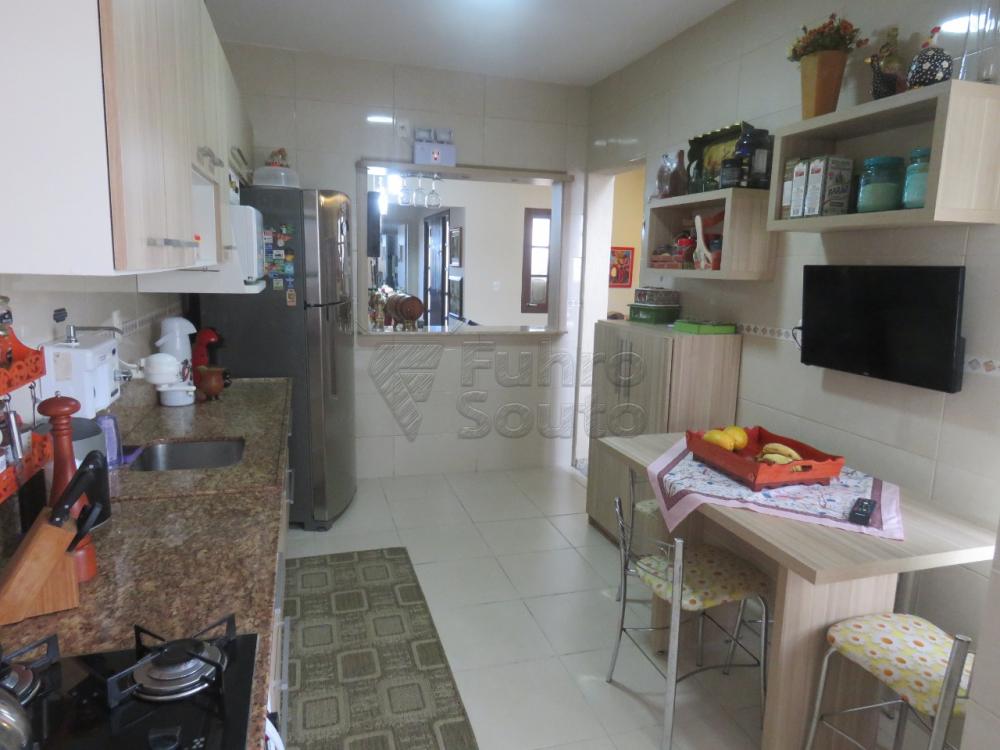 Comprar Casa / Padrão em Pelotas R$ 480.000,00 - Foto 7 Comprar Casa / Padrão em Pelotas R$ 480.000,00 - Foto 7
