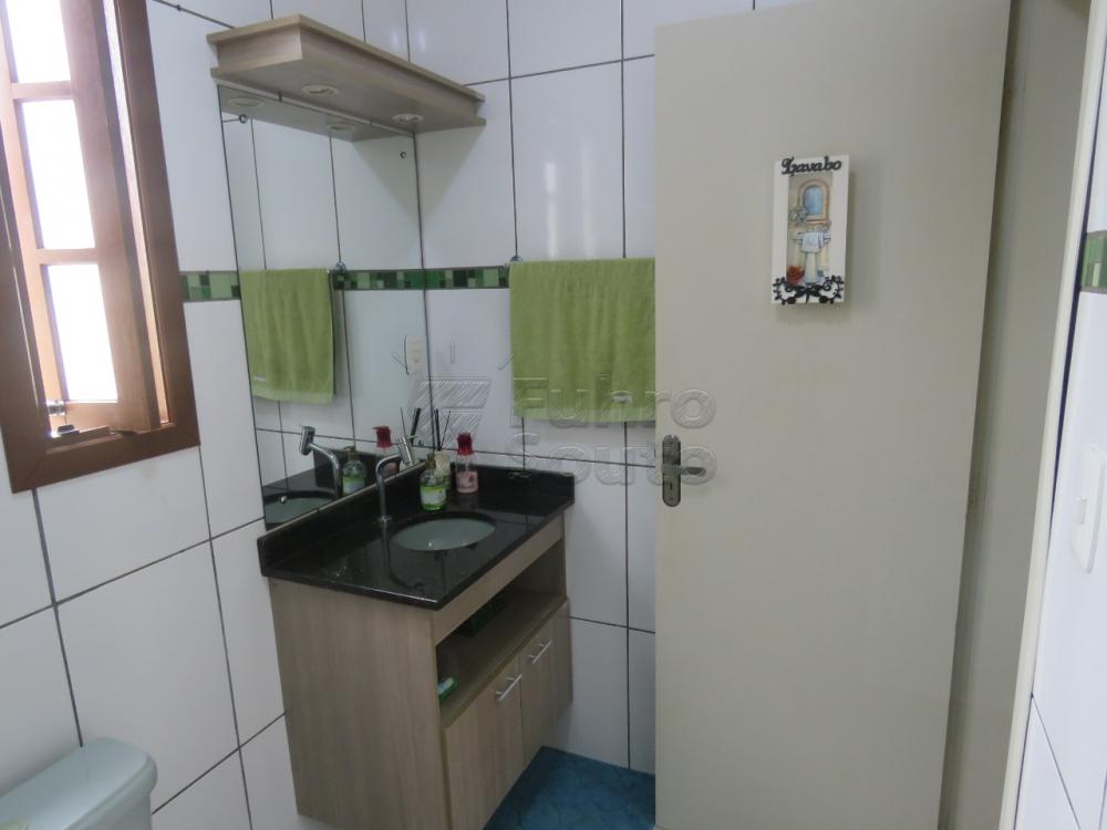 Comprar Casa / Padrão em Pelotas R$ 480.000,00 - Foto 16