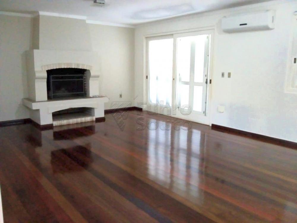 Comprar Casa / Padrão em Pelotas R$ 1.180.000,00 - Foto 1 Comprar Casa / Padrão em Pelotas R$ 1.180.000,00 - Foto 1