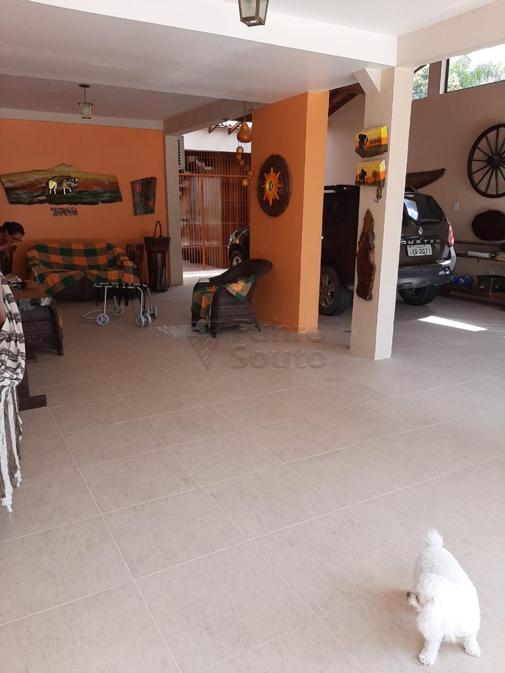 Comprar Casa / Padrão em Pelotas R$ 1.200.000,00 - Foto 42 Comprar Casa / Padrão em Pelotas R$ 1.200.000,00 - Foto 42