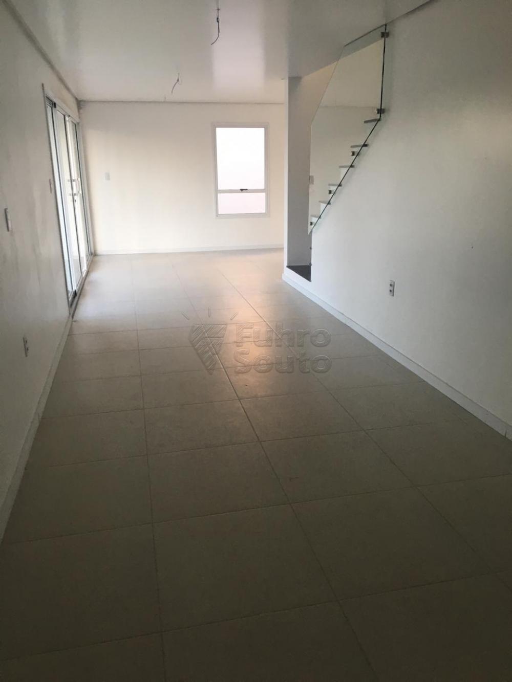 Comprar Casa / Padrão em Pelotas R$ 426.000,00 - Foto 2 Comprar Casa / Padrão em Pelotas R$ 426.000,00 - Foto 2
