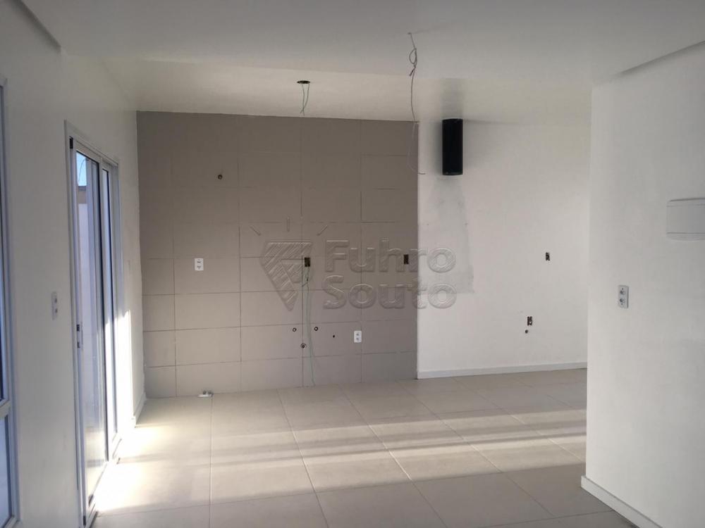 Comprar Casa / Padrão em Pelotas R$ 426.000,00 - Foto 3 Comprar Casa / Padrão em Pelotas R$ 426.000,00 - Foto 3