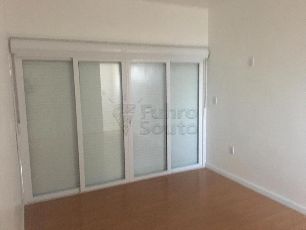 Comprar Casa / Padrão em Pelotas R$ 426.000,00 - Foto 14 Comprar Casa / Padrão em Pelotas R$ 426.000,00 - Foto 14