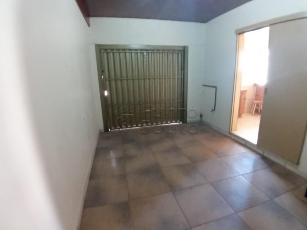 Comprar Casa / Padrão em Pelotas R$ 170.000,00 - Foto 7