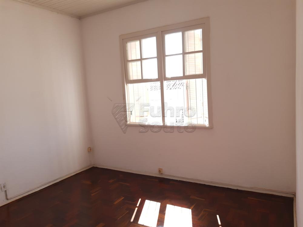 Alugar Apartamento / Fora de Condomínio em Pelotas R$ 980,00 - Foto 6 Alugar Apartamento / Fora de Condomínio em Pelotas R$ 980,00 - Foto 6