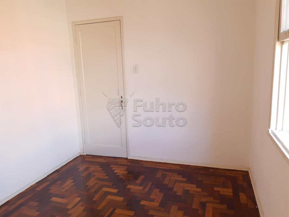Alugar Apartamento / Fora de Condomínio em Pelotas R$ 980,00 - Foto 10 Alugar Apartamento / Fora de Condomínio em Pelotas R$ 980,00 - Foto 10
