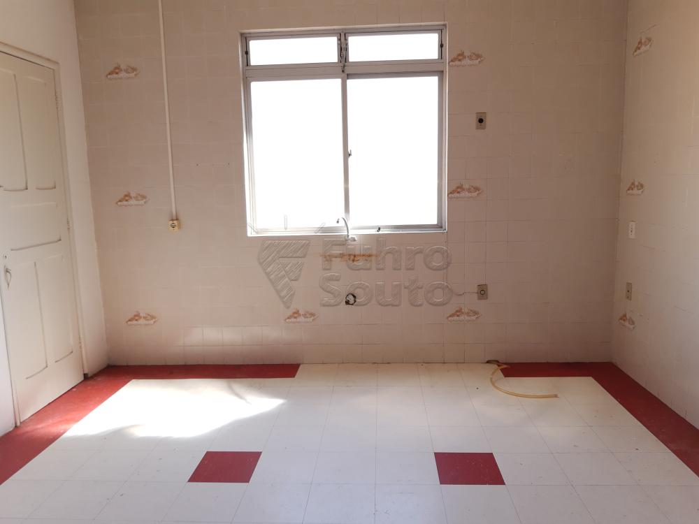 Alugar Apartamento / Fora de Condomínio em Pelotas R$ 980,00 - Foto 11 Alugar Apartamento / Fora de Condomínio em Pelotas R$ 980,00 - Foto 11