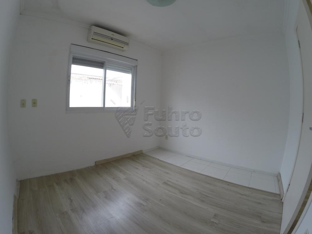 Comprar Casa / Condomínio em Pelotas R$ 350.000,00 - Foto 8 Comprar Casa / Condomínio em Pelotas R$ 350.000,00 - Foto 8