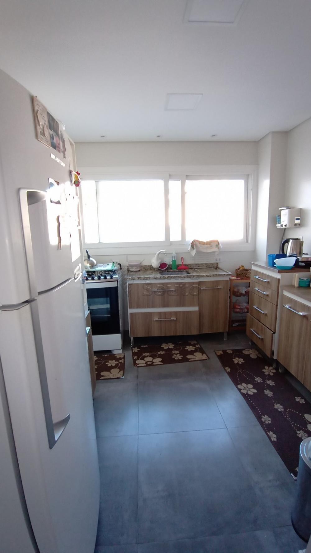 Comprar Casa / Padrão em Pelotas R$ 850.000,00 - Foto 5 Comprar Casa / Padrão em Pelotas R$ 850.000,00 - Foto 5