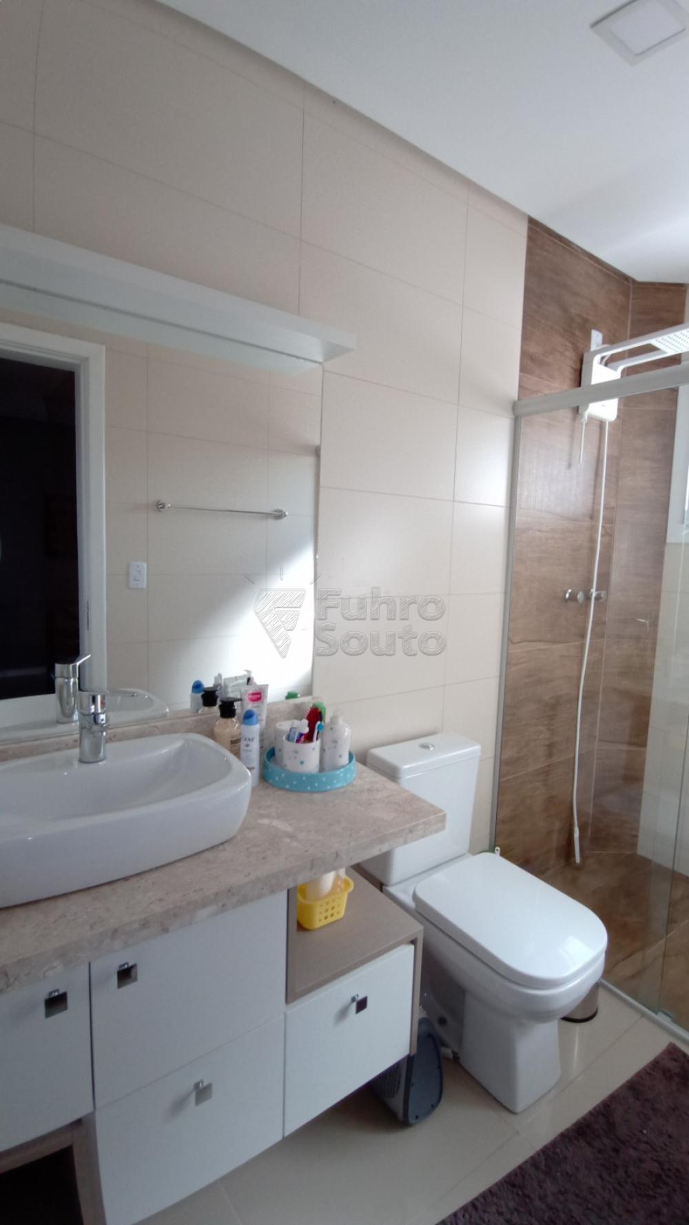 Comprar Casa / Padrão em Pelotas R$ 850.000,00 - Foto 10 Comprar Casa / Padrão em Pelotas R$ 850.000,00 - Foto 10