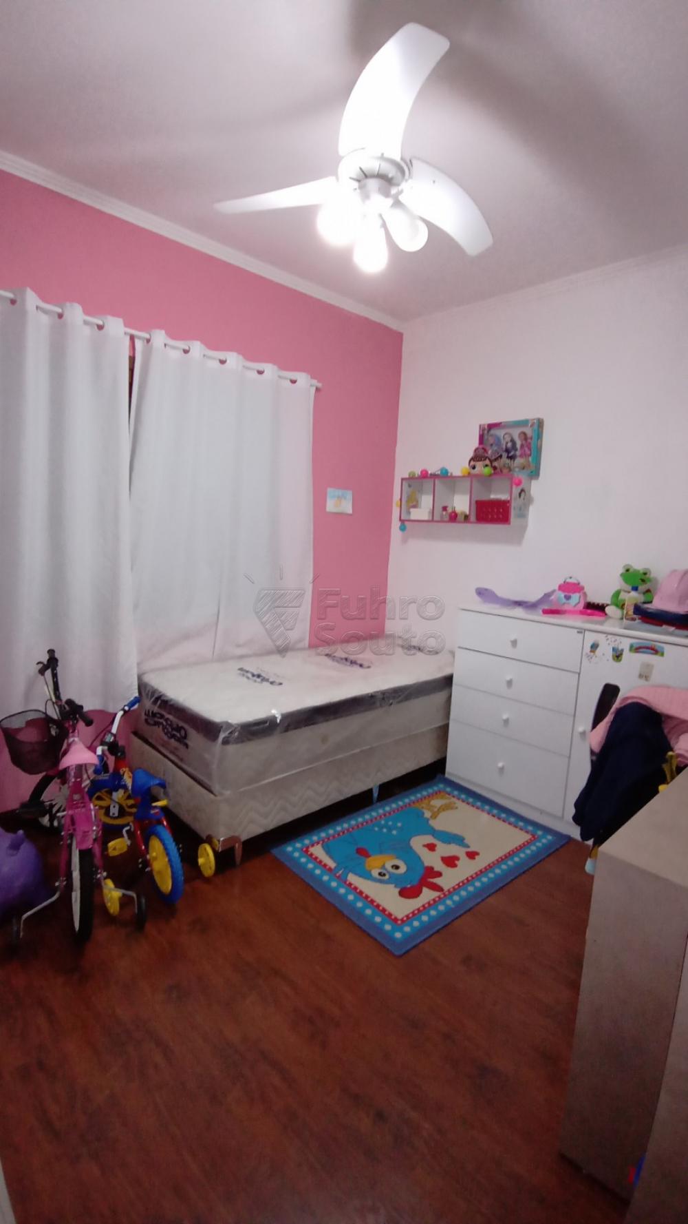 Comprar Casa / Padrão em Pelotas R$ 450.000,00 - Foto 4 Comprar Casa / Padrão em Pelotas R$ 450.000,00 - Foto 4