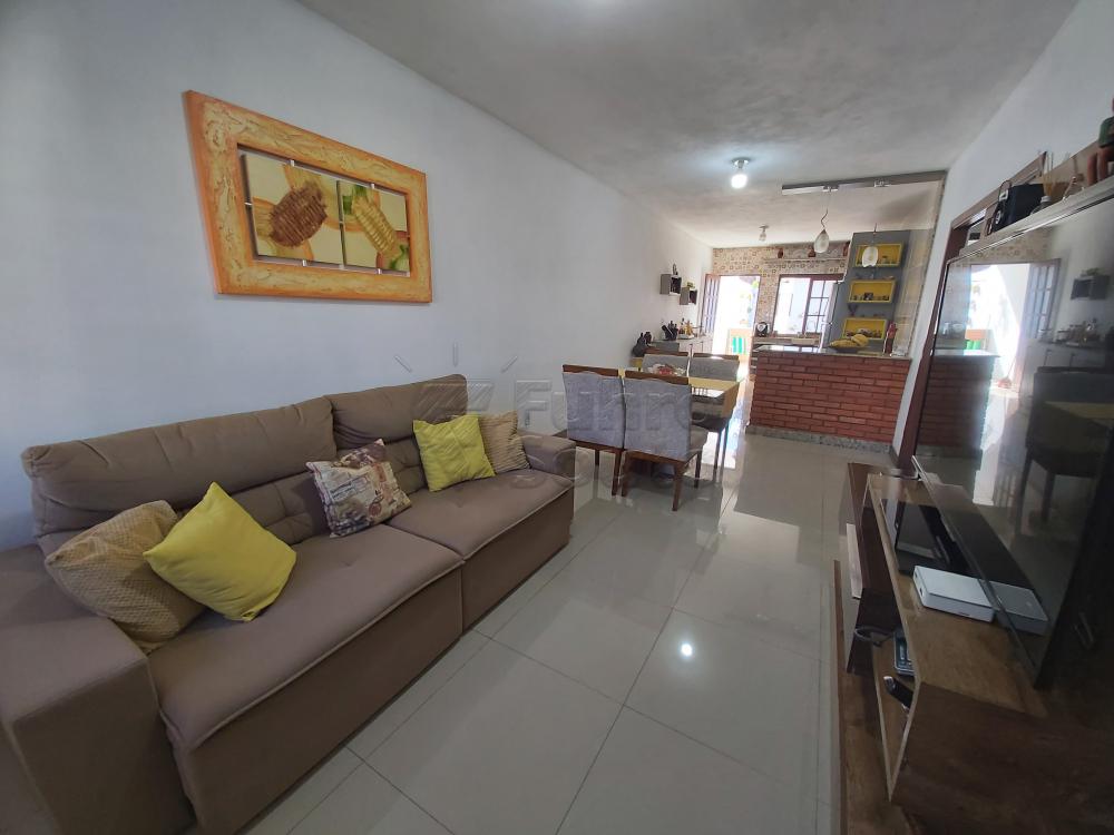 Comprar Casa / Padrão em Pelotas R$ 470.000,00 - Foto 2 Comprar Casa / Padrão em Pelotas R$ 470.000,00 - Foto 2