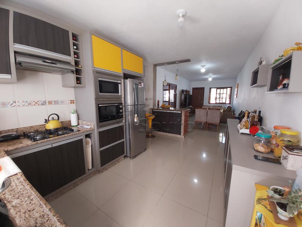 Comprar Casa / Padrão em Pelotas R$ 470.000,00 - Foto 5 Comprar Casa / Padrão em Pelotas R$ 470.000,00 - Foto 5